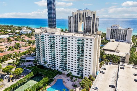 Condo in Sunny Isles Beach, Florida, 1 bedroom  № 2316059 - photo 6