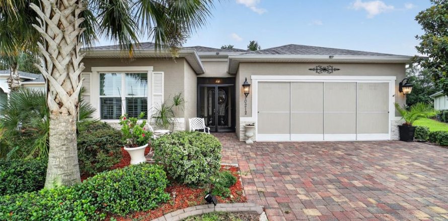 House in Oxford, Florida 3 bedrooms, 186.08 sq.m. № 2223388