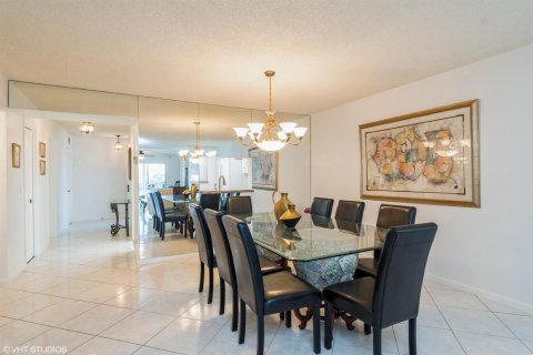 Condo in Atlantis, Florida, 3 bedrooms  № 2241805 - photo 4