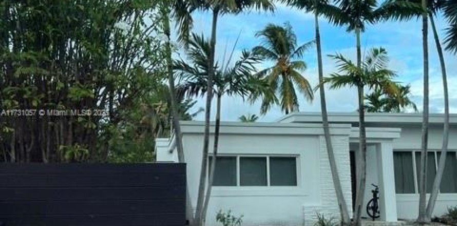 Casa en Miami Beach, Florida 1 dormitorio, 192.96 m2 № 1958630