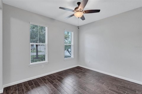 House in HARMONY AT LAKEWOOD RANCH in Bradenton, Florida 4 bedrooms, 229.75 sq.m. № 1904791 - photo 5