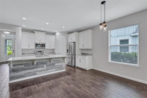 House in HARMONY AT LAKEWOOD RANCH in Bradenton, Florida 4 bedrooms, 229.75 sq.m. № 1904791 - photo 11