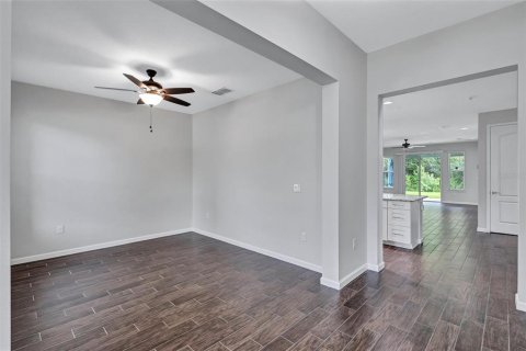 House in HARMONY AT LAKEWOOD RANCH in Bradenton, Florida 4 bedrooms, 229.75 sq.m. № 1904791 - photo 3