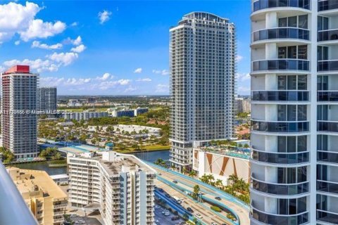 Copropriété à louer à Hallandale Beach, Floride: 1 chambre, 78.41 m2 № 1714600 - photo 22