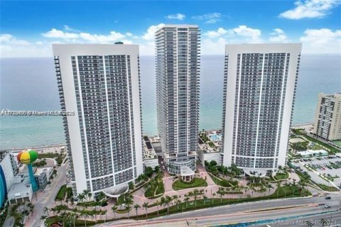 Copropriété à louer à Hallandale Beach, Floride: 1 chambre, 78.41 m2 № 1714600 - photo 21