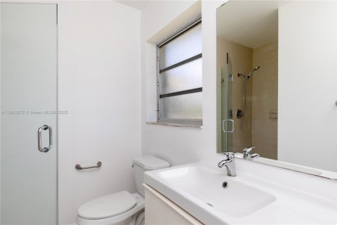 House in Palmetto Bay, Florida 4 bedrooms, 165.92 sq.m. № 1839550 - photo 27