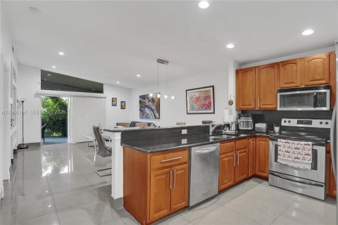 Copropriété à louer à Sunrise, Floride: 3 chambres, 107.77 m2 № 2027930 - photo 11