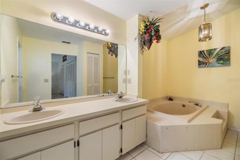 Touwnhouse à vendre à Palm Harbor, Floride: 3 chambres, 156.54 m2 № 1655109 - photo 18
