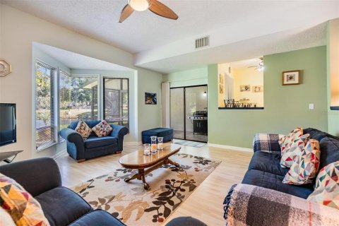 Touwnhouse à vendre à Palm Harbor, Floride: 3 chambres, 156.54 m2 № 1655109 - photo 5