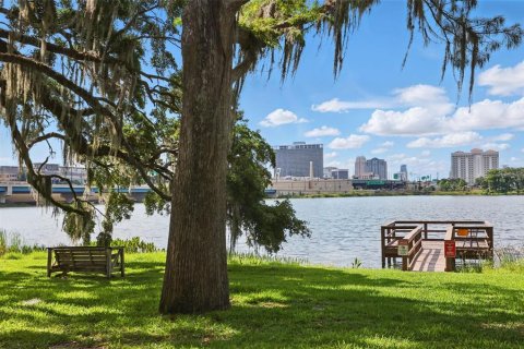 Condominio en venta en Orlando, Florida, 1 dormitorio, 59.83 m2 № 1659073 - foto 2