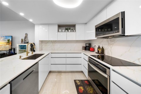 Condominio en venta en Miami, Florida, 1 dormitorio, 92.16 m2 № 1882223 - foto 7