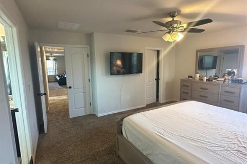 House in DeLand, Florida 4 bedrooms, 230.03 sq.m. № 2205283 - photo 14