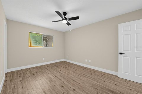 Duplex à vendre à Orlando, Floride: 2 chambres, 89.09 m2 № 2408619 - photo 8