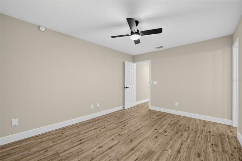Duplex à vendre à Orlando, Floride: 2 chambres, 89.09 m2 № 2408619 - photo 18