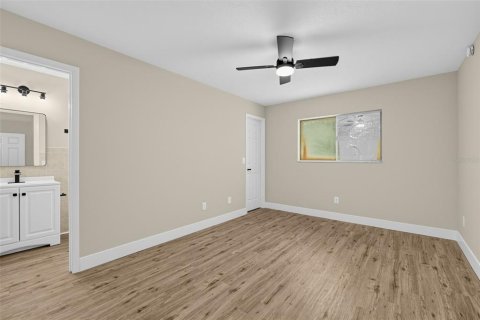 Duplex à vendre à Orlando, Floride: 2 chambres, 89.09 m2 № 2408619 - photo 9