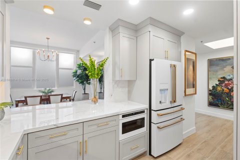 Copropriété à vendre à Coral Gables, Floride: 3 chambres, 142.23 m2 № 1933553 - photo 7