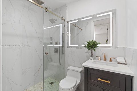 Copropriété à vendre à Coral Gables, Floride: 3 chambres, 142.23 m2 № 1933553 - photo 20