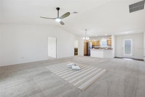 Villa ou maison à louer à Oxford, Floride: 3 chambres, 138.15 m2 № 2115201 - photo 10