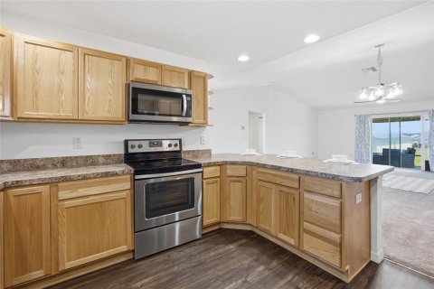 Villa ou maison à louer à Oxford, Floride: 3 chambres, 138.15 m2 № 2115201 - photo 7