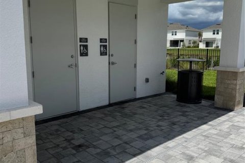Townhouse in Sarasota, Florida 3 bedrooms, 125.42 sq.m. № 1805462 - photo 12