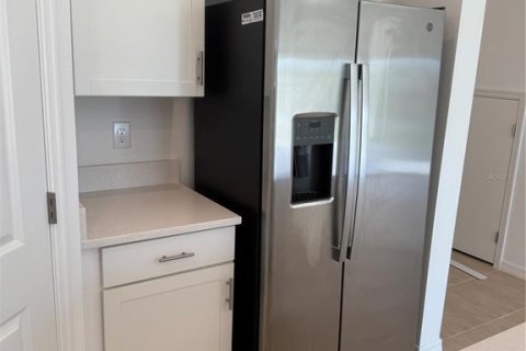 Townhouse in Sarasota, Florida 3 bedrooms, 125.42 sq.m. № 1805462 - photo 7