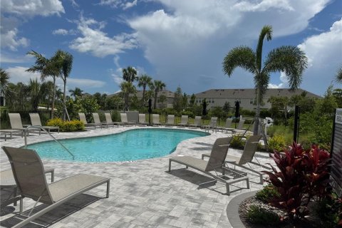 Townhouse in Sarasota, Florida 3 bedrooms, 125.42 sq.m. № 1805462 - photo 10