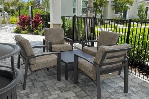 Townhouse in Sarasota, Florida 3 bedrooms, 125.42 sq.m. № 1805462 - photo 15