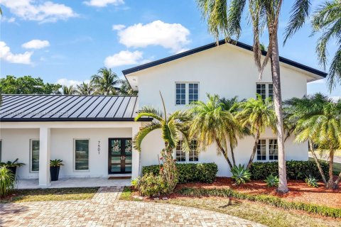 House in Palmetto Bay, Florida 6 bedrooms, 347.73 sq.m. № 2040144 - photo 2