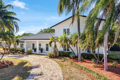 House in Palmetto Bay, Florida 6 bedrooms, 347.73 sq.m. № 2040144 - photo 6