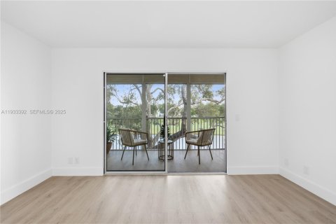 Copropriété à vendre à Pembroke Pines, Floride: 2 chambres, 110.74 m2 № 1992621 - photo 10