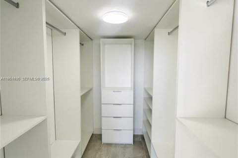 Купить кондоминиум в Норт-Майами-Бич, Флорида 2 спальни, 111.48м2, № 2011886 - фото 14