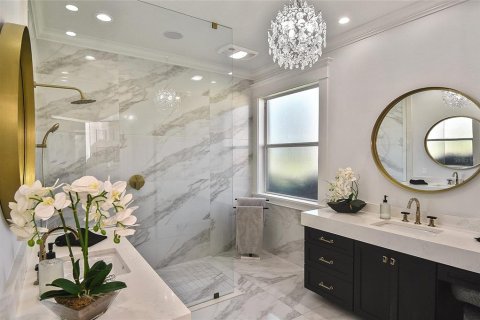 Casa en venta en Sarasota, Florida, 3 dormitorios, 221.11 m2 № 2428947 - foto 28