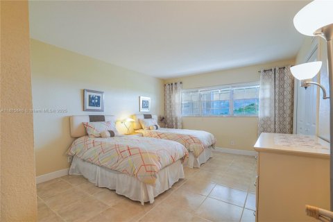 Condominio en venta en Pompano Beach, Florida, 2 dormitorios, 98.85 m2 № 1980461 - foto 16