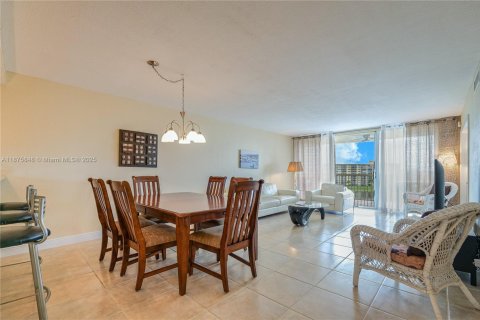 Condominio en venta en Pompano Beach, Florida, 2 dormitorios, 98.85 m2 № 1980461 - foto 6