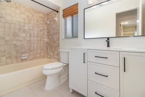 Casa en venta en Altamonte Springs, Florida, 2 dormitorios, 121.33 m2 № 1835092 - foto 15