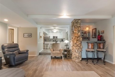 Купить виллу или дом в Апопка, Флорида 15 комнат, 286.79м2, № 1825310 - фото 9