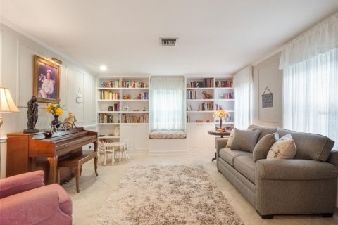 Купить виллу или дом в Апопка, Флорида 15 комнат, 286.79м2, № 1825310 - фото 22