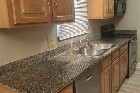 Condominio en alquiler en Sarasota, Florida, 2 dormitorios, 104.24 m2 № 1901069 - foto 3