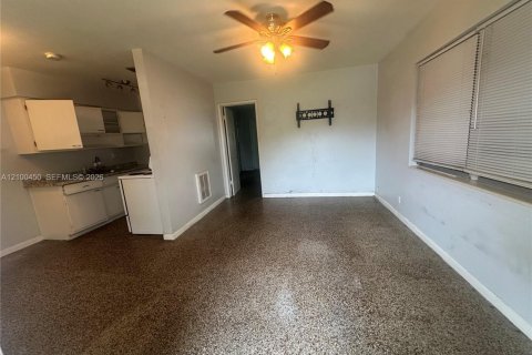 Appartement à louer à Oakland Park, Floride: 1 chambre, 535.95 m2 № 2400582 - photo 11