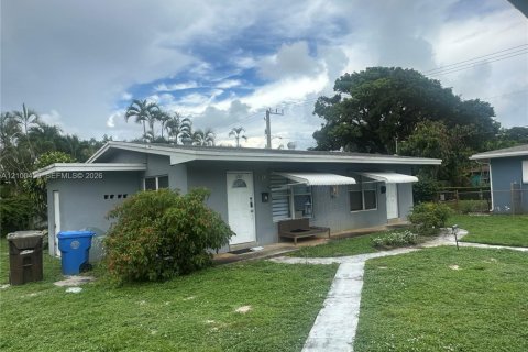 Appartement à louer à Oakland Park, Floride: 1 chambre, 535.95 m2 № 2400582 - photo 2