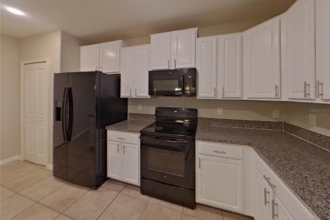 Villa ou maison à louer à Wimauma, Floride: 4 chambres, 244.7 m2 № 2117719 - photo 4