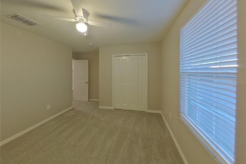 Villa ou maison à louer à Wimauma, Floride: 4 chambres, 244.7 m2 № 2117719 - photo 9