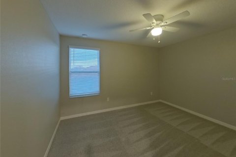 Villa ou maison à louer à Wimauma, Floride: 4 chambres, 244.7 m2 № 2117719 - photo 8