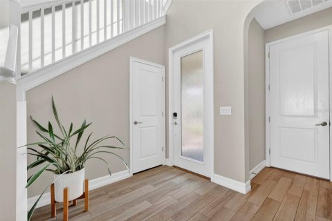 House in ESTANCIA

 in Wesley Chapel, Florida 4 bedrooms, 233.09 sq.m. № 2379224 - photo 14