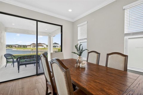 House in ESTANCIA

 in Wesley Chapel, Florida 4 bedrooms, 233.09 sq.m. № 2379224 - photo 21