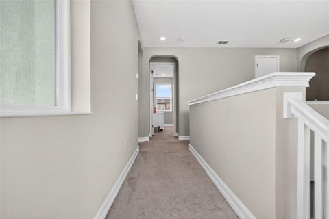 House in ESTANCIA

 in Wesley Chapel, Florida 4 bedrooms, 233.09 sq.m. № 2379224 - photo 10