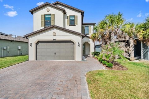 House in ESTANCIA
in Wesley Chapel, Florida 4 bedrooms, 233.09 sq.m. № 2379224
