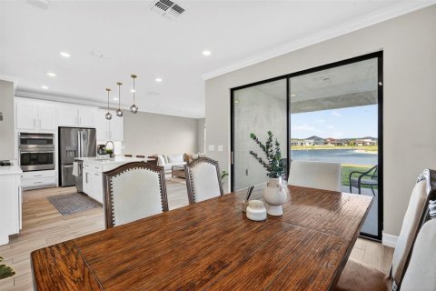 House in ESTANCIA

 in Wesley Chapel, Florida 4 bedrooms, 233.09 sq.m. № 2379224 - photo 22