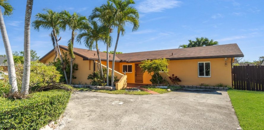 Casa en Miami, Florida 4 dormitorios, 147.44 m2 № 1814012