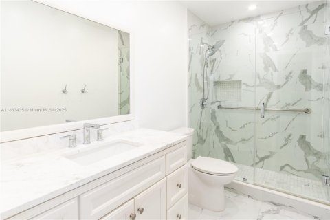 Casa en venta en Miami, Florida, 4 dormitorios, 147.44 m2 № 1814012 - foto 11